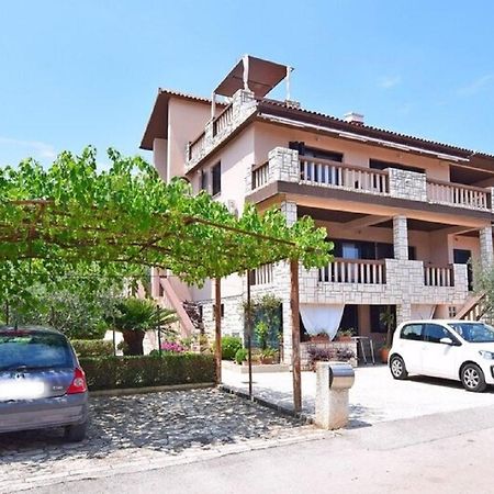Apartmani Sole Pjescana Uvala Exteriör bild